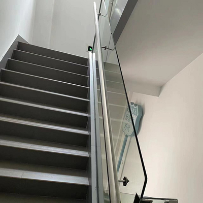 Vintage Design Glas Trap Handrailings Poeder gepolijst / gepolijst / geborsteld / geanodiseerd afwerking