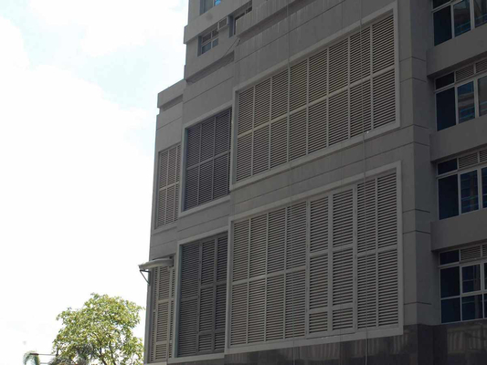 Het geanodiseerde Geprefabriceerde Vaste Weerbestendige Venster van Aluminiumlouvered